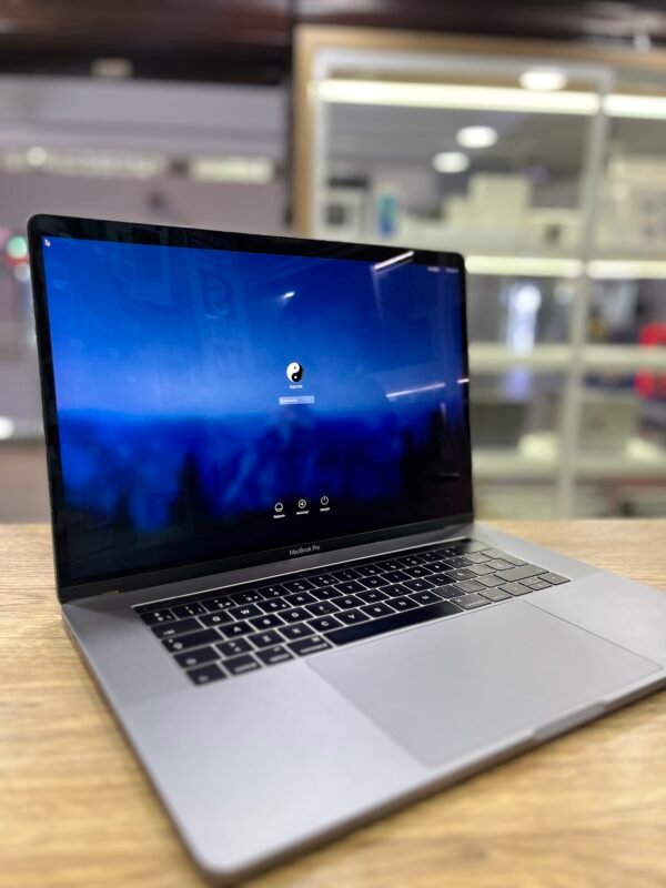 MacBook Pro 2016 16" - Imagen 2
