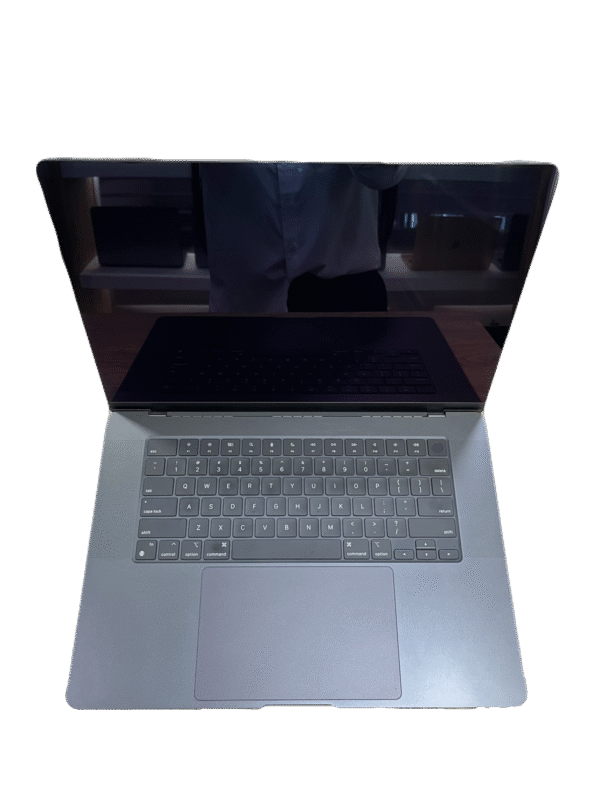 MacBook Pro M3 Pro 16'' (A2991) , 36GB Memoria RAM, 512GB SSD SEMINUEVA - Imagen 3