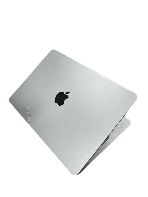 MacBook Air 13,6'' M3, 8GB Memoria RAM, 256GB SSD SEMINUEVA - Imagen 2